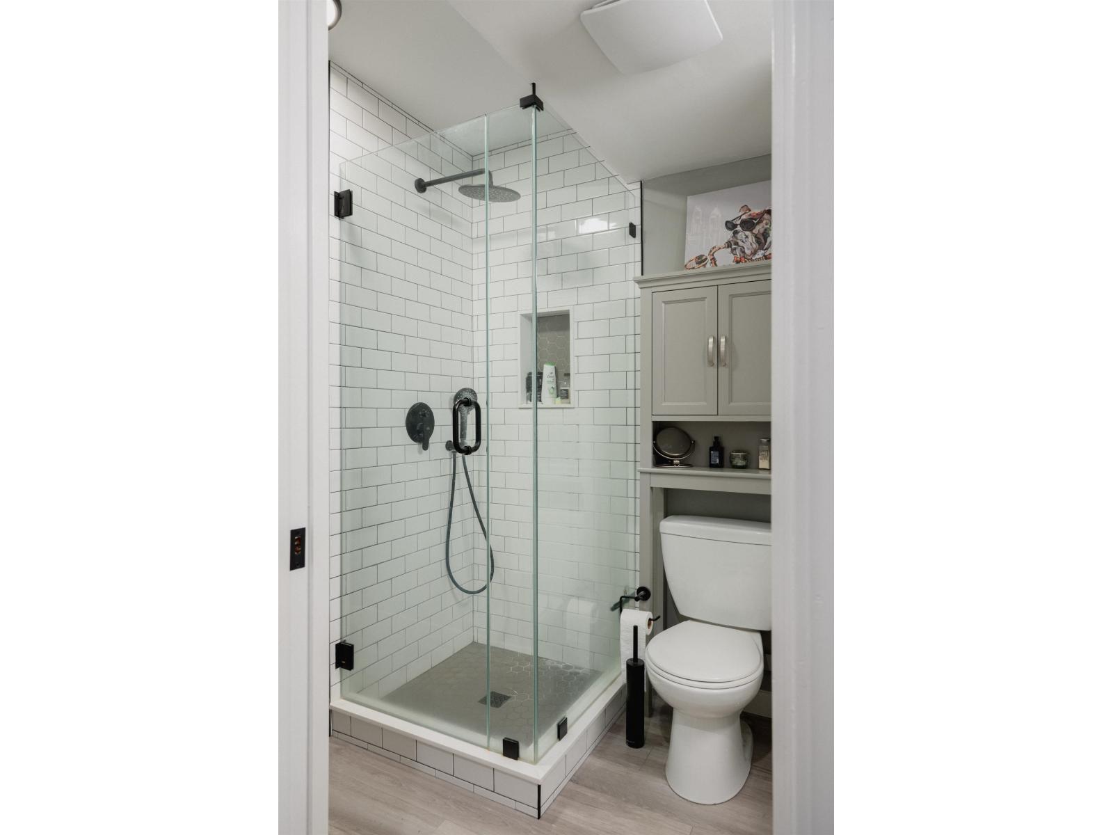 102 15025 Victoria Avenue, White Rock, British Columbia  V4B 1G2 - Photo 17 - R3116091