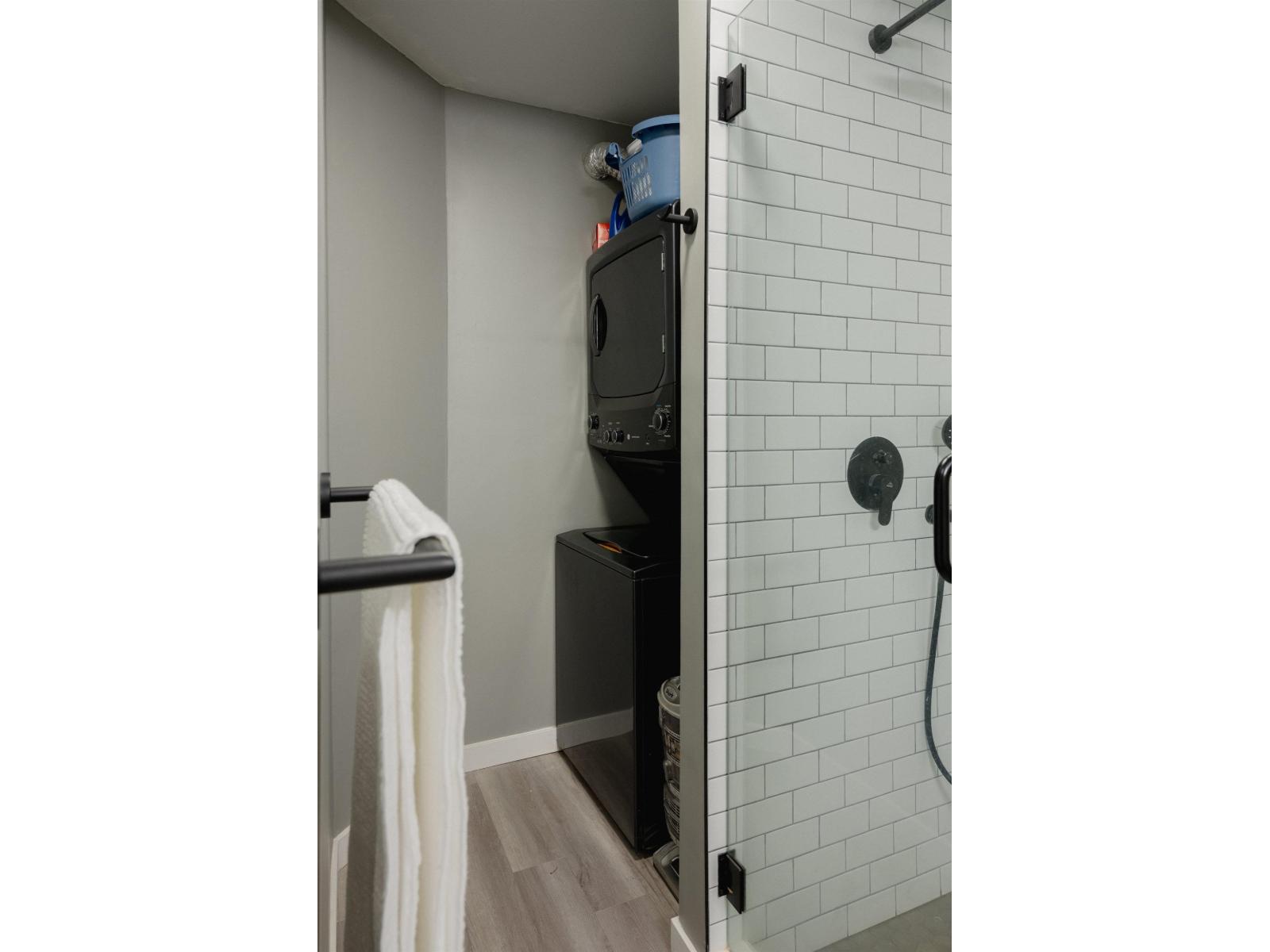 102 15025 Victoria Avenue, White Rock, British Columbia  V4B 1G2 - Photo 18 - R3116091