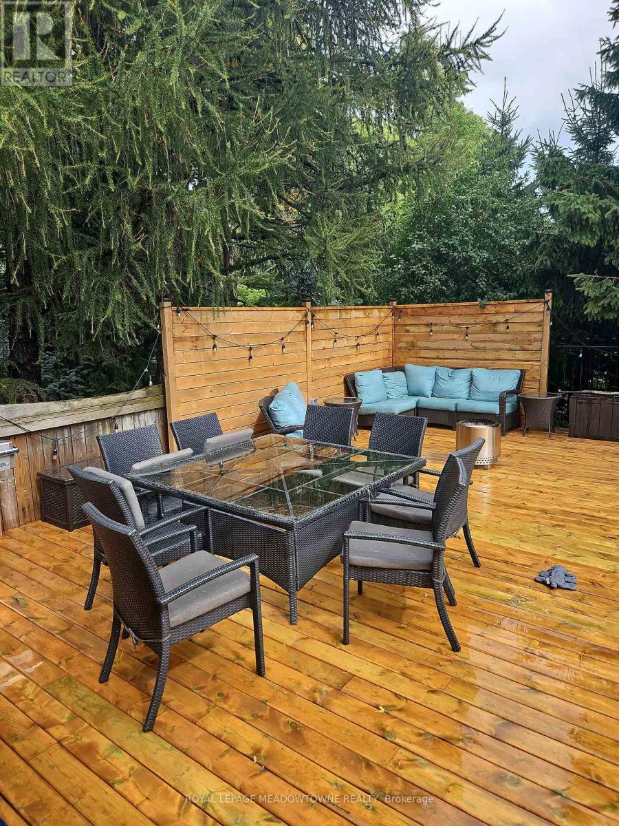 19 Grist Mill Drive, Halton Hills, Ontario  L7G 6C2 - Photo 14 - W12771162