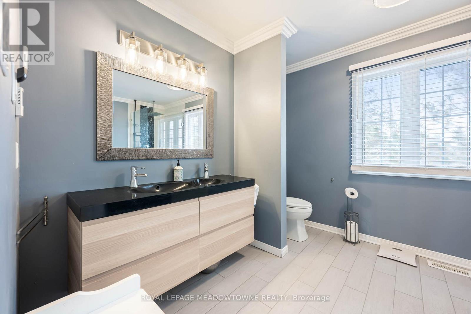 19 Grist Mill Drive, Halton Hills, Ontario  L7G 6C2 - Photo 24 - W12771162