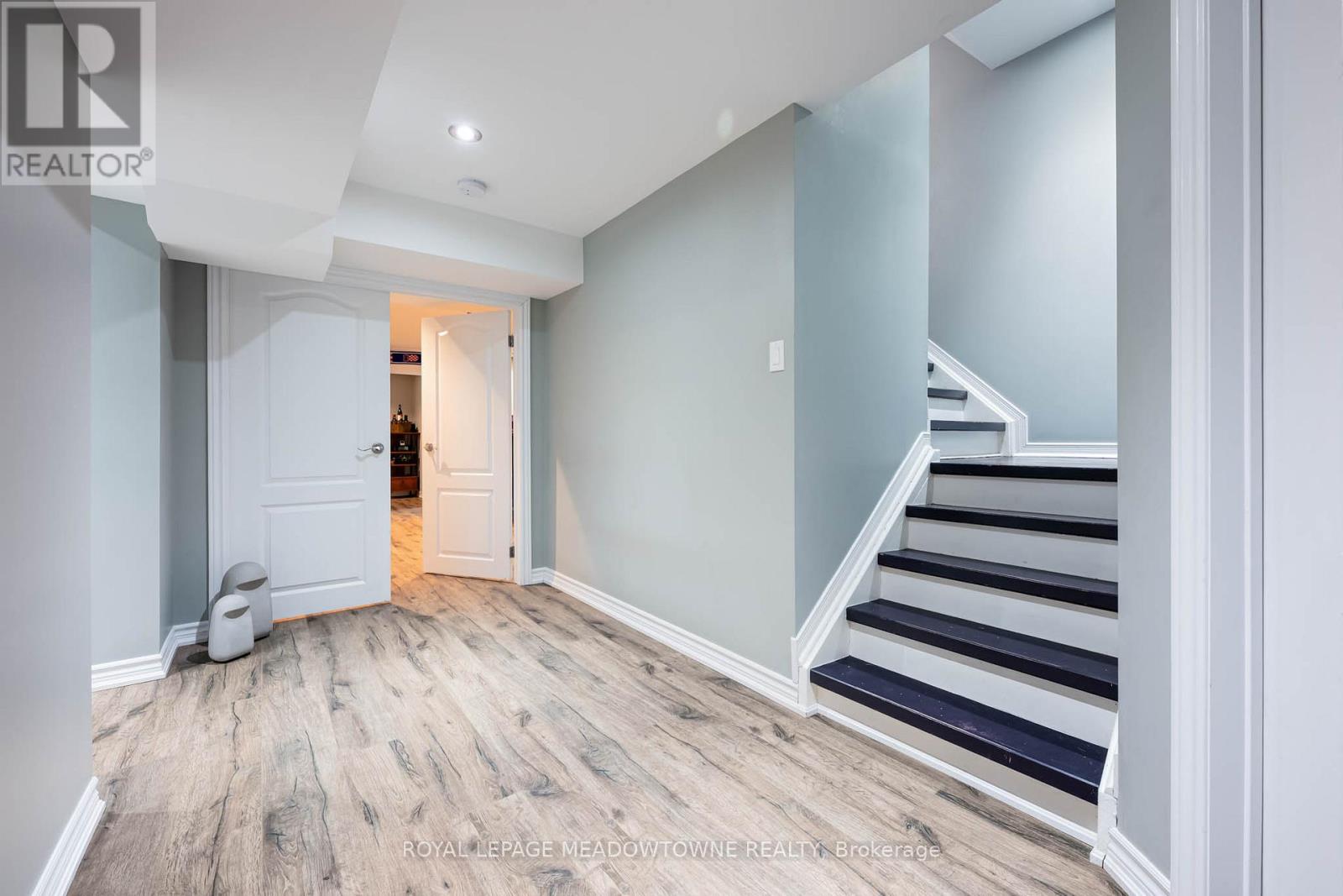 19 Grist Mill Drive, Halton Hills, Ontario  L7G 6C2 - Photo 34 - W12771162