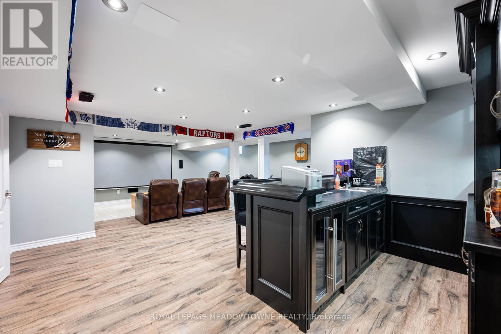 19 Grist Mill Drive, Halton Hills, Ontario  L7G 6C2 - Photo 40 - W12771162