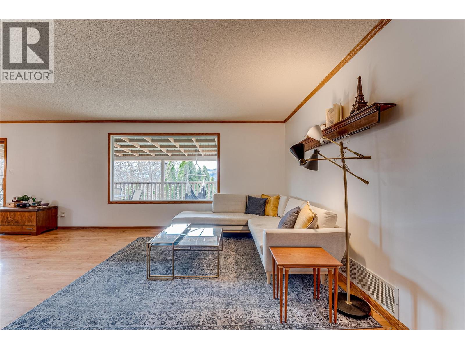 4316 Cascade Drive, Vernon, British Columbia  V1T 8K3 - Photo 6 - 10384910