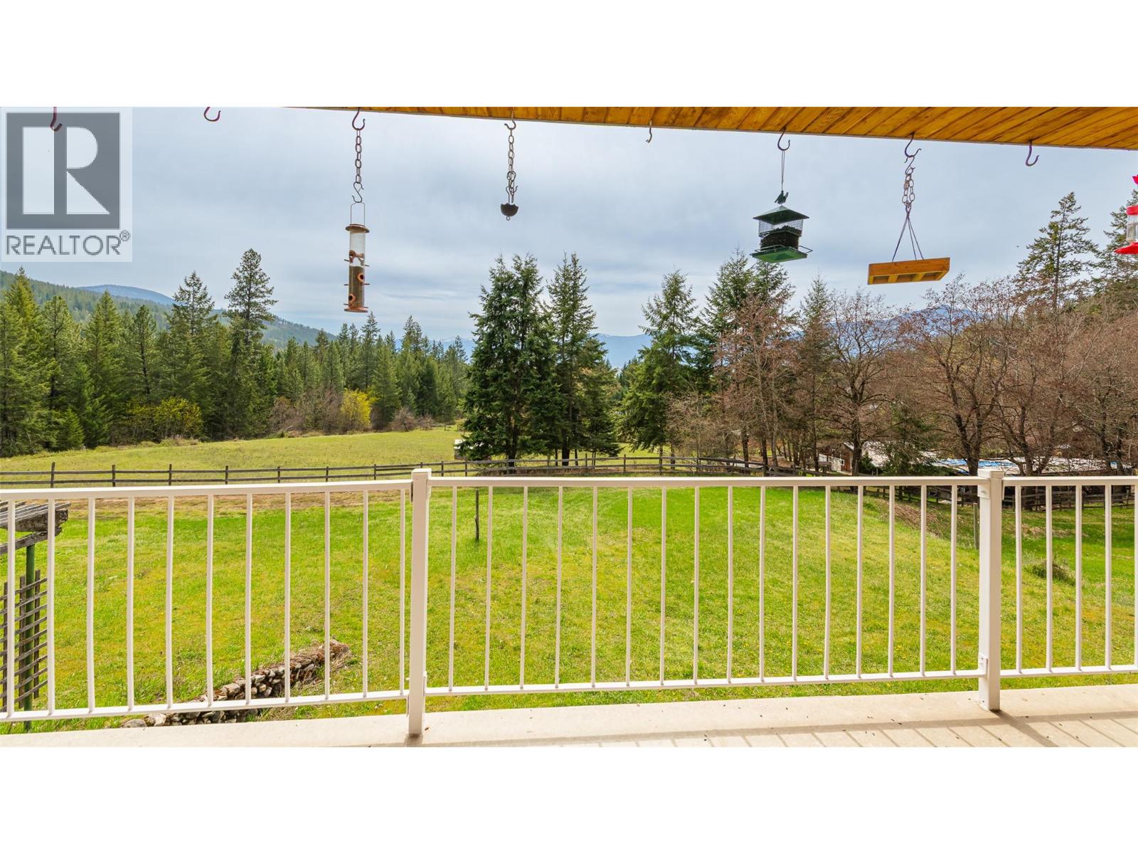 5660 Cory Road, Wynndel, British Columbia  V0B 2N1 - Photo 42 - 10384573