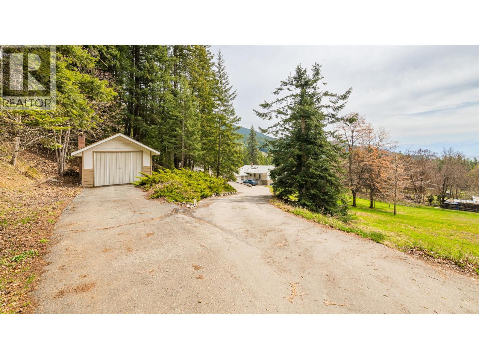 5660 Cory Road, Wynndel, British Columbia  V0B 2N1 - Photo 43 - 10384573