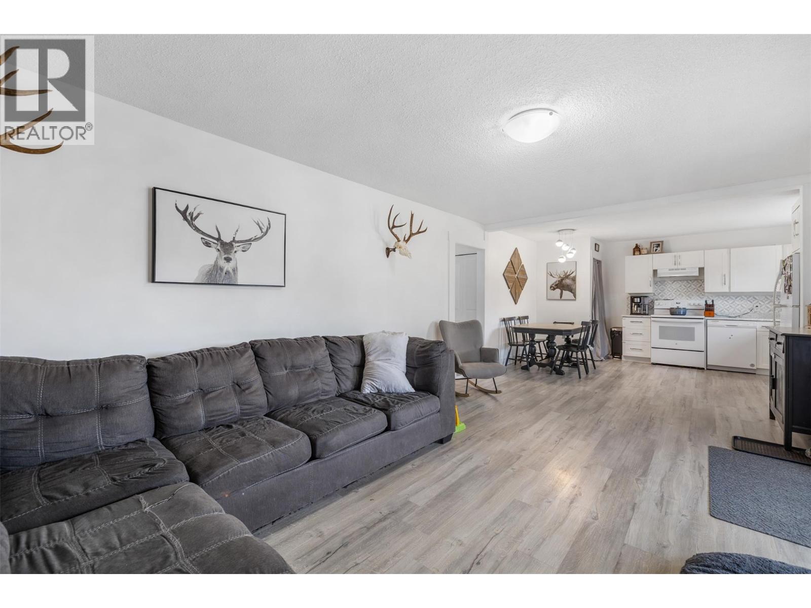 1801 42a Street, Vernon, British Columbia  V1T 7H3 - Photo 6 - 10384148