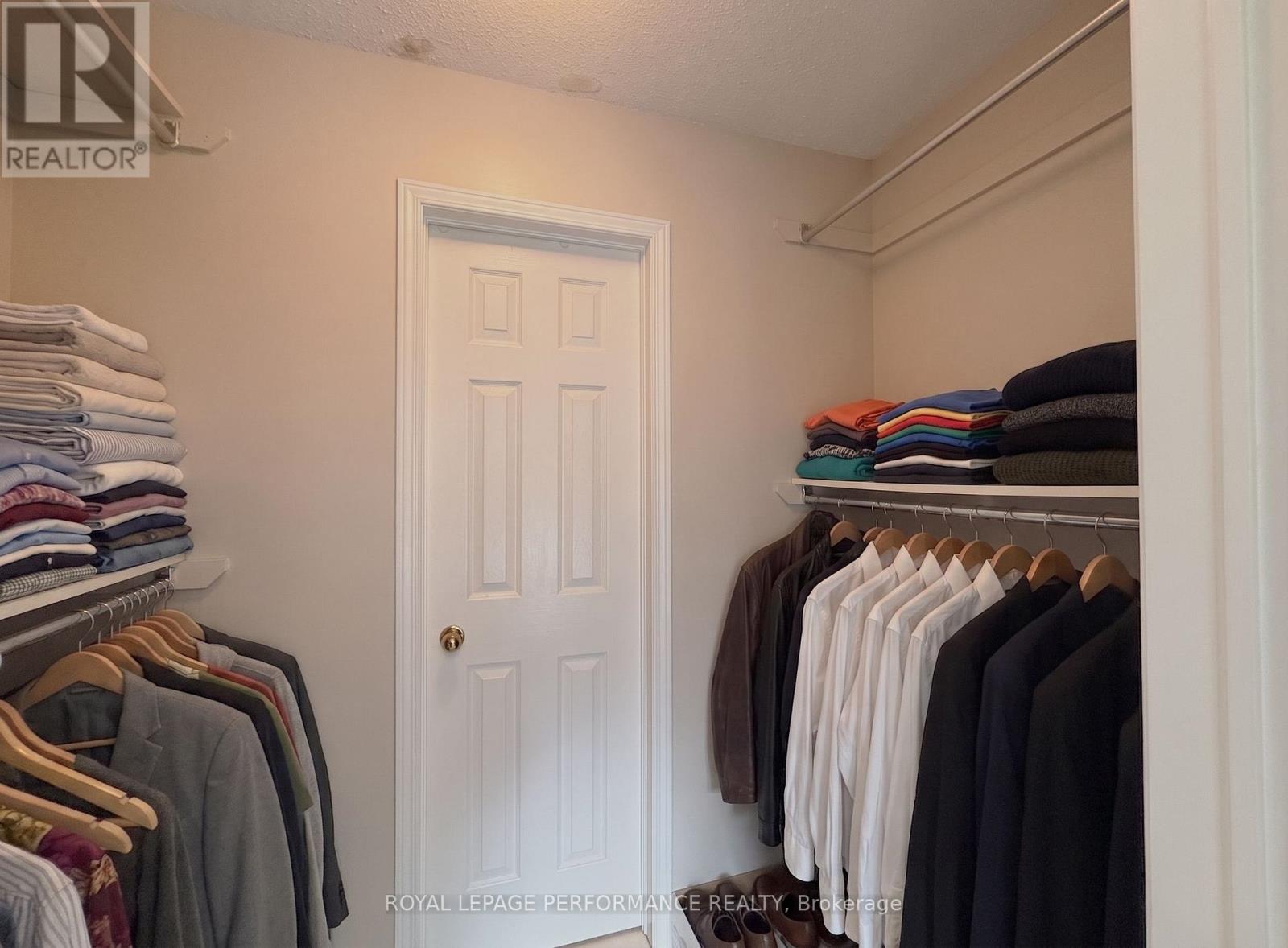 B - 185 Cumberland Street, Ottawa, Ontario  K1N 7H2 - Photo 19 - X12904406