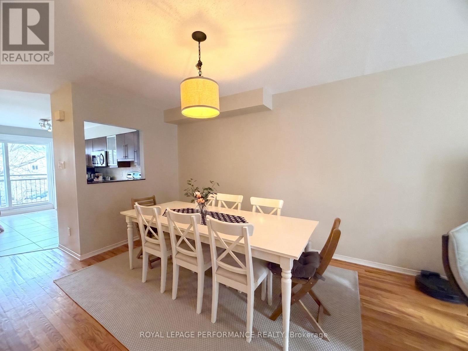 B - 185 Cumberland Street, Ottawa, Ontario  K1N 7H2 - Photo 6 - X12904406