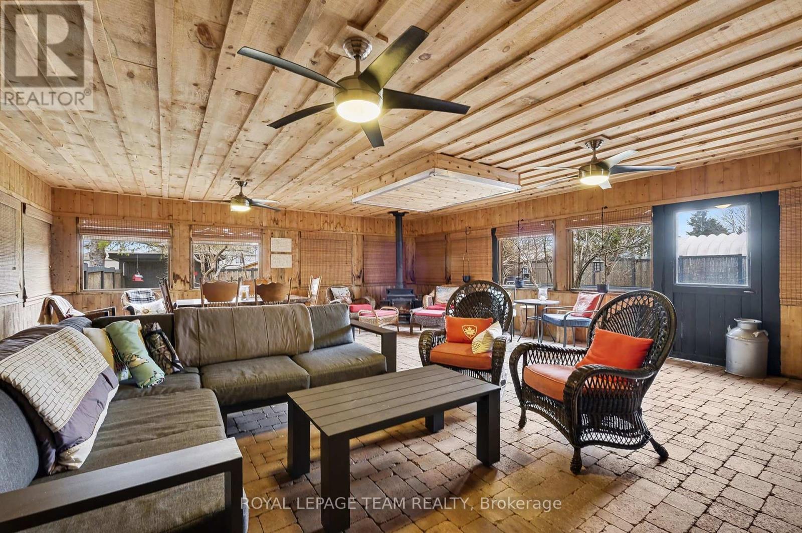 3041 Bridge Street, North Dundas, Ontario  K0E 1W0 - Photo 3 - X13002244