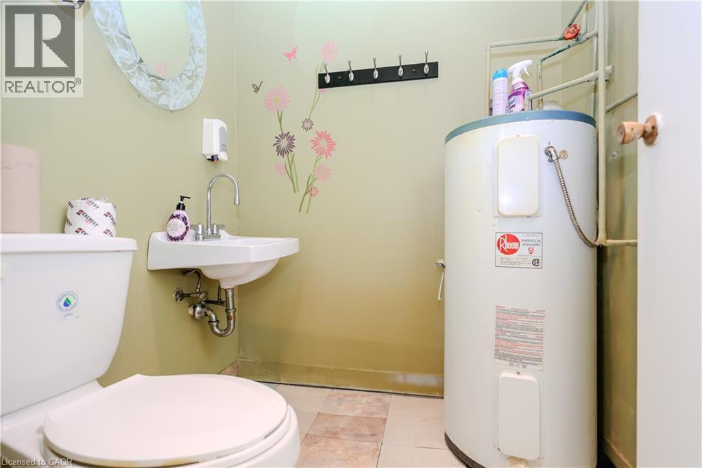 754 Queenston Road Unit# 1 & 2, Hamilton, Ontario  L8G 1A4 - Photo 27 - 40801187