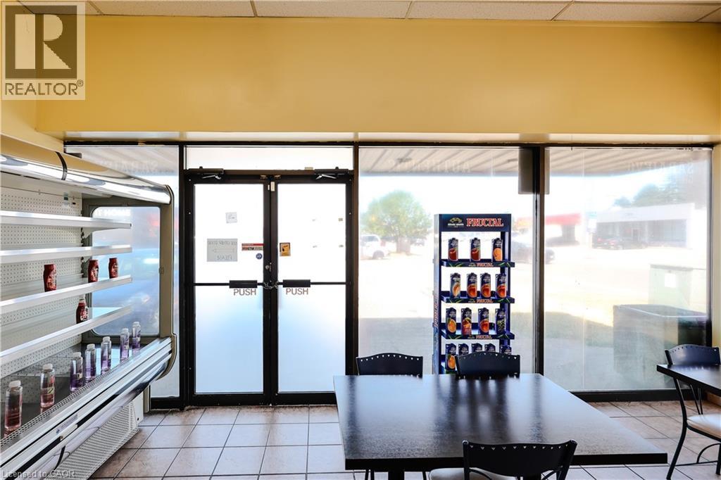 754 Queenston Road Unit# 1 & 2, Hamilton, Ontario  L8G 1A4 - Photo 39 - 40801187