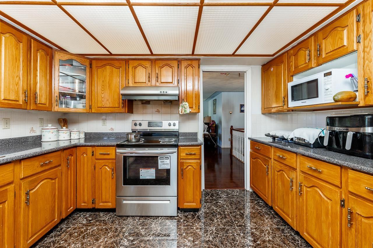 8879 141b Street, Surrey, British Columbia  V3V 7W5 - Photo 12 - R3115511