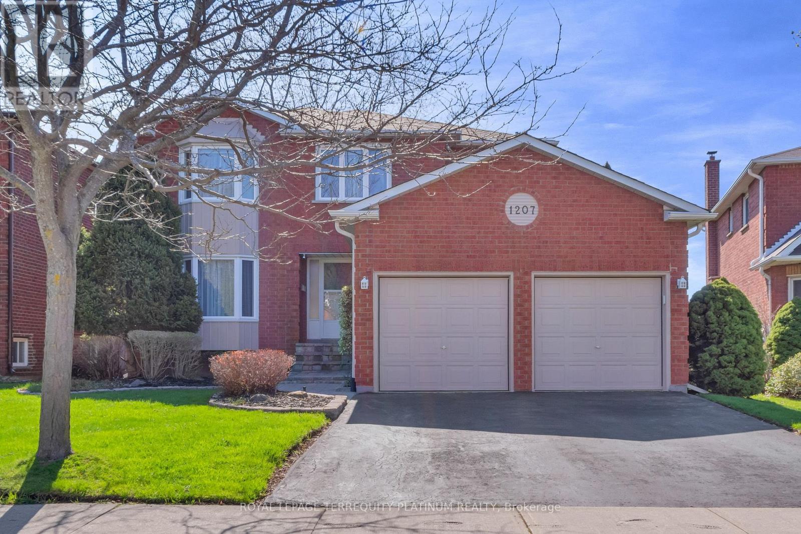 1207 GREENWOOD CRESCENT, Oakville, Ontario