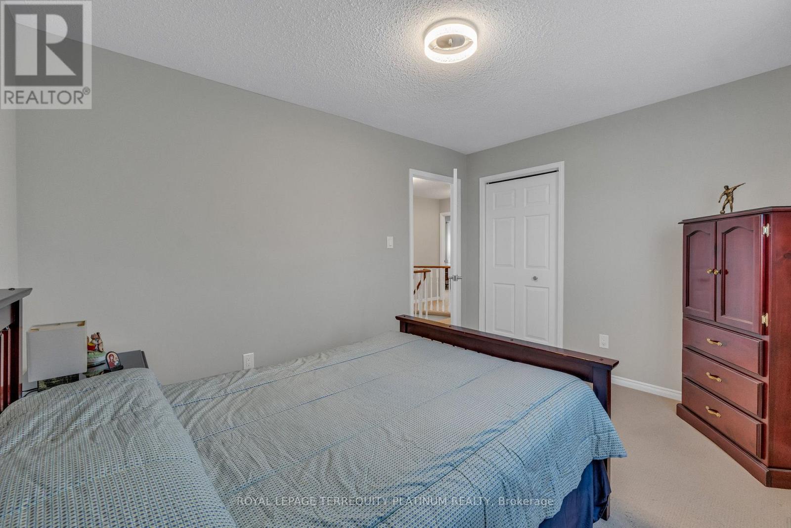 1207 Greenwood Crescent, Oakville (Cv Clearview), Ontario  L6J 6W6 - Photo 20 - W13048782