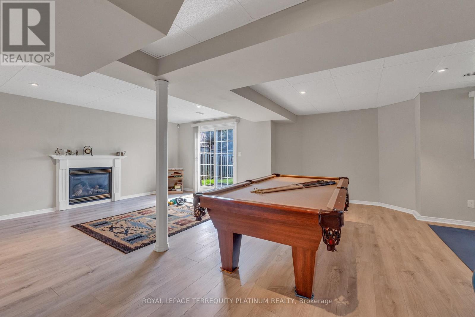 1207 Greenwood Crescent, Oakville (Cv Clearview), Ontario  L6J 6W6 - Photo 26 - W13048782