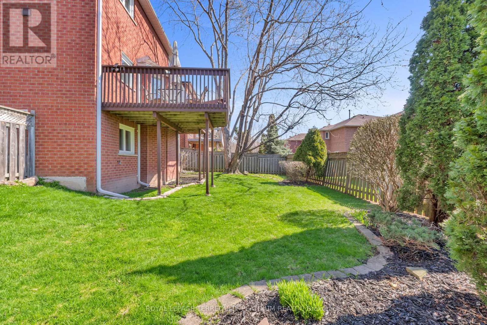 1207 Greenwood Crescent, Oakville (Cv Clearview), Ontario  L6J 6W6 - Photo 35 - W13048782