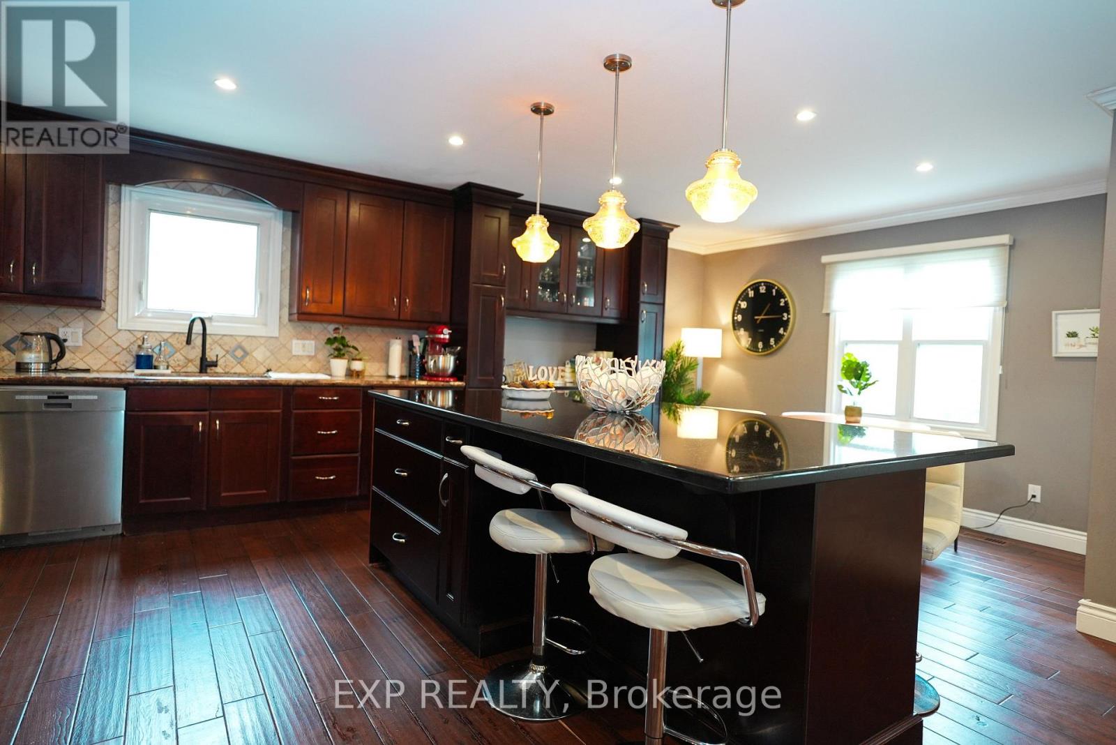 1266 Lakeview Drive, Oakville, Ontario  L6H 2M8 - Photo 10 - W13048806