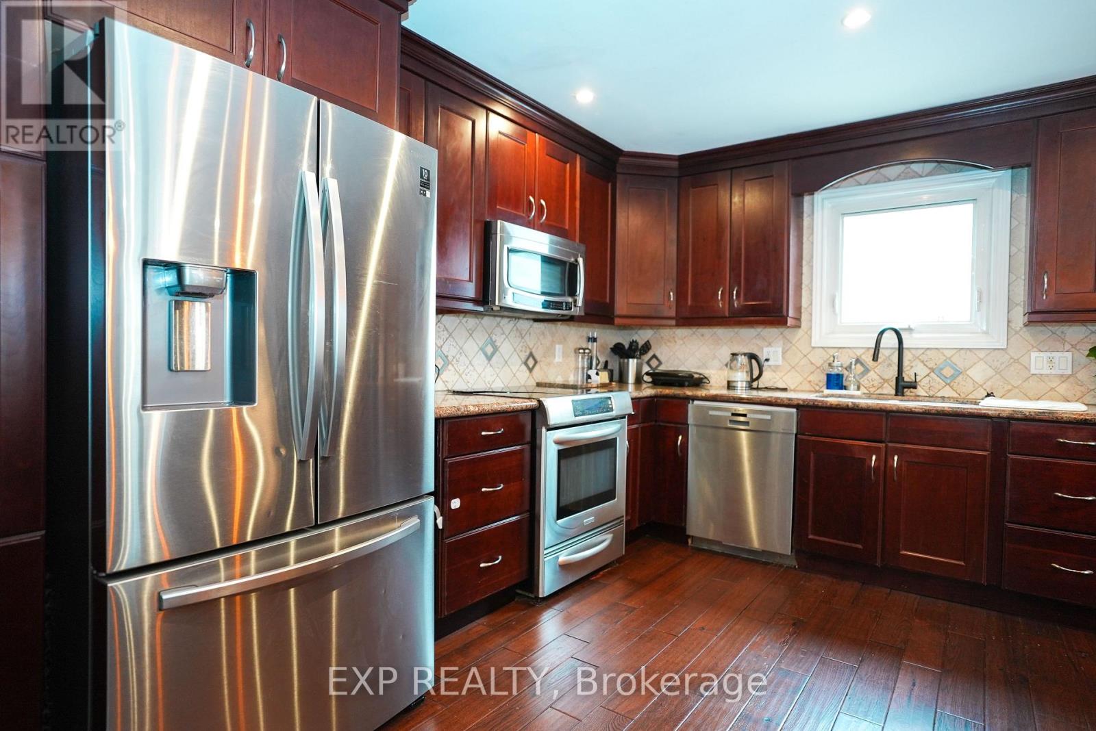 1266 Lakeview Drive, Oakville, Ontario  L6H 2M8 - Photo 12 - W13048806