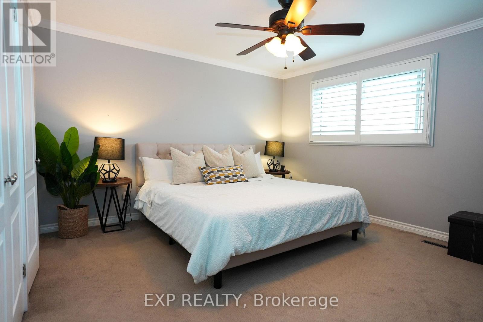 1266 Lakeview Drive, Oakville, Ontario  L6H 2M8 - Photo 15 - W13048806