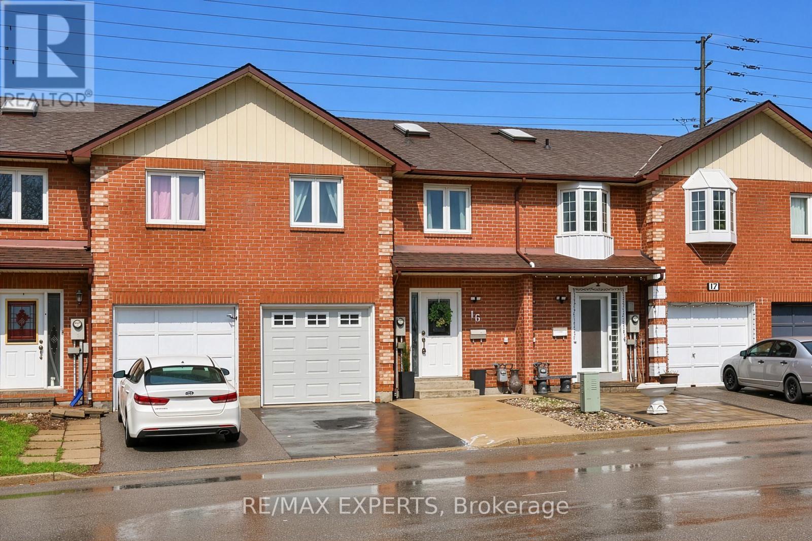 16 HETHERINGTON PLACE, Brampton, Ontario