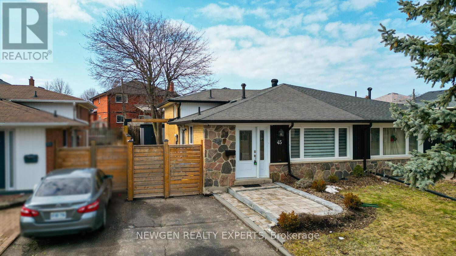 45 GRANGE DRIVE, Brampton, Ontario