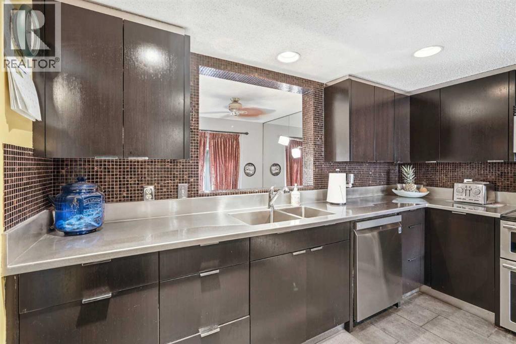 53, 5810 Patina Drive Sw, Calgary, Alberta  T3H 2Y6 - Photo 6 - A2304159