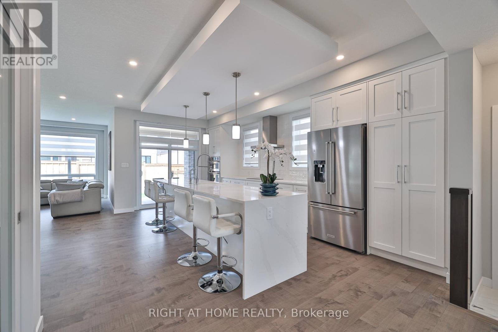 8 Ryder Avenue, Guelph, Ontario  N1G 4V5 - Photo 7 - X13048844