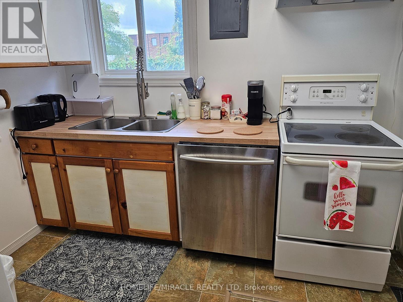 217 Creek Street, Chatham-Kent, Ontario  N8A 4C1 - Photo 8 - X13048896