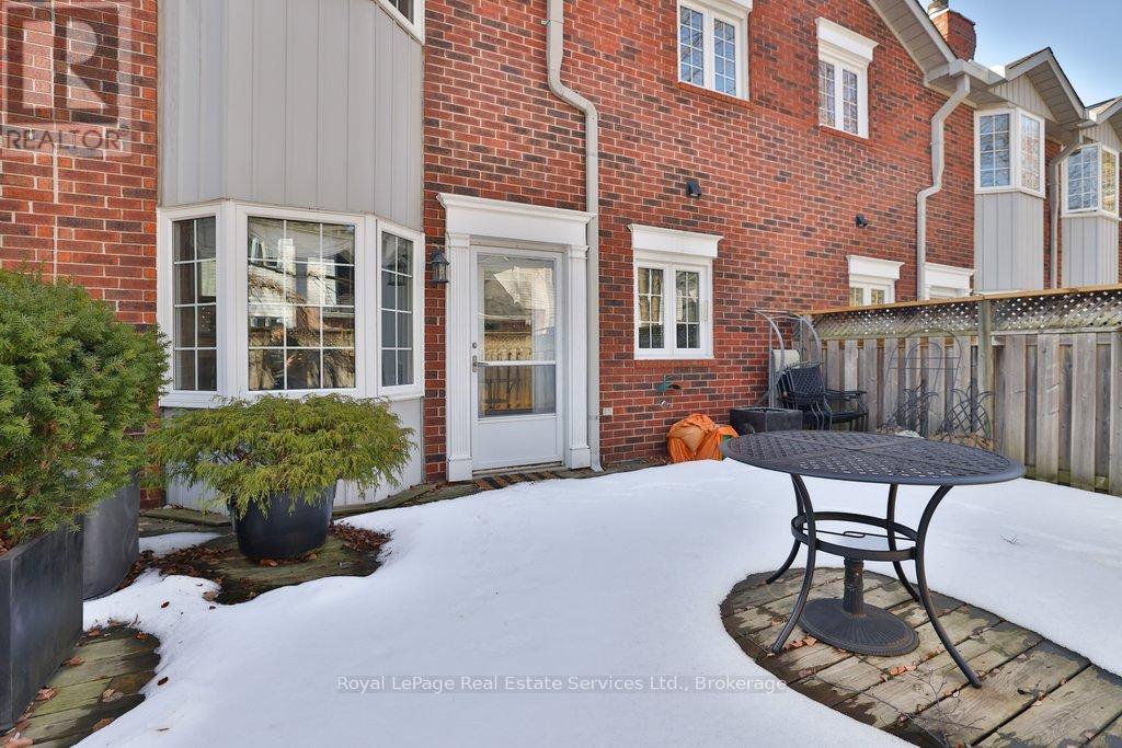 4 - 2407 Woodward Avenue, Burlington, Ontario  L7R 4J2 - Photo 32 - W13049074