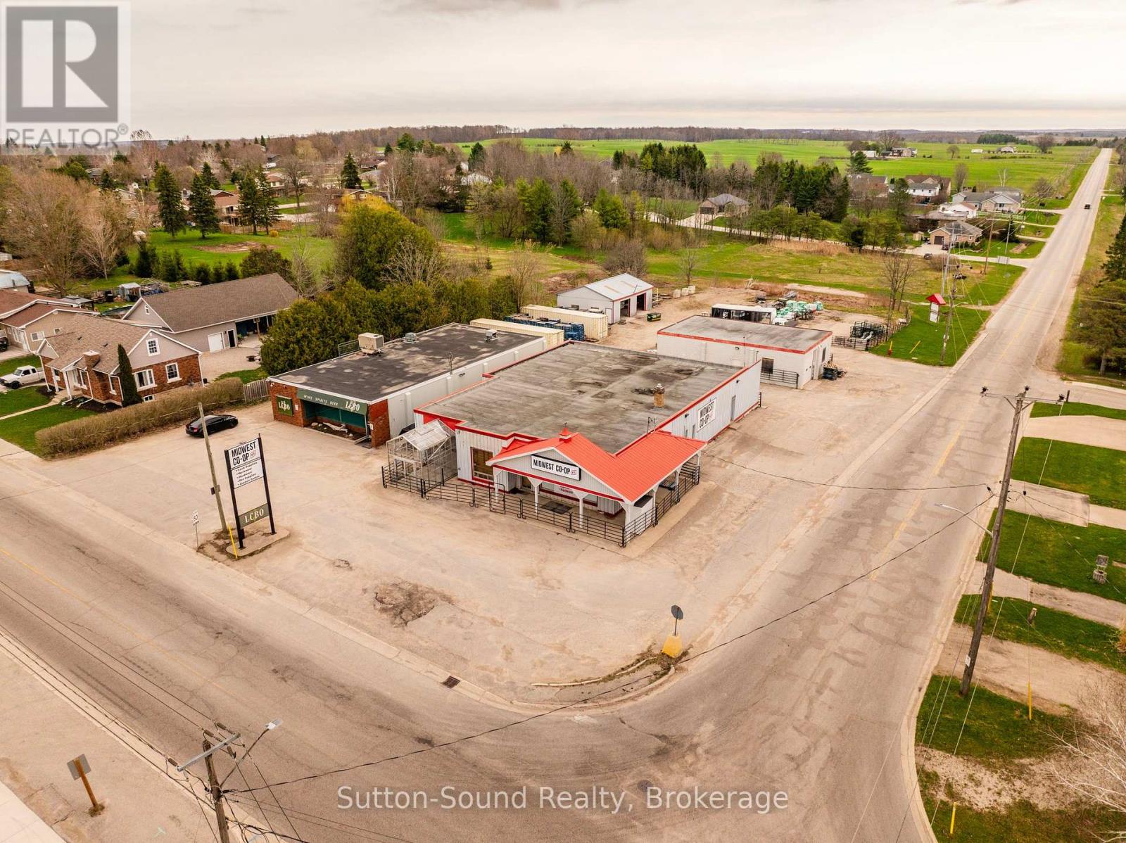 109 1st Avenue N, Arran-Elderslie, Ontario  N0H 1L0 - Photo 3 - X12811746