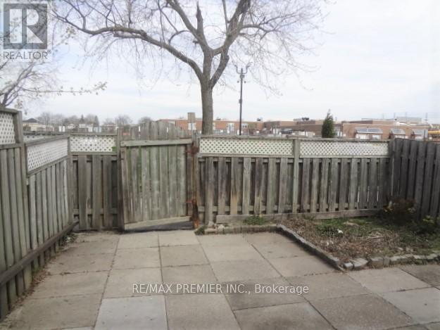 231 - 260 John Garland Boulevard, Toronto, Ontario  M9V 1N8 - Photo 2 - W13045406