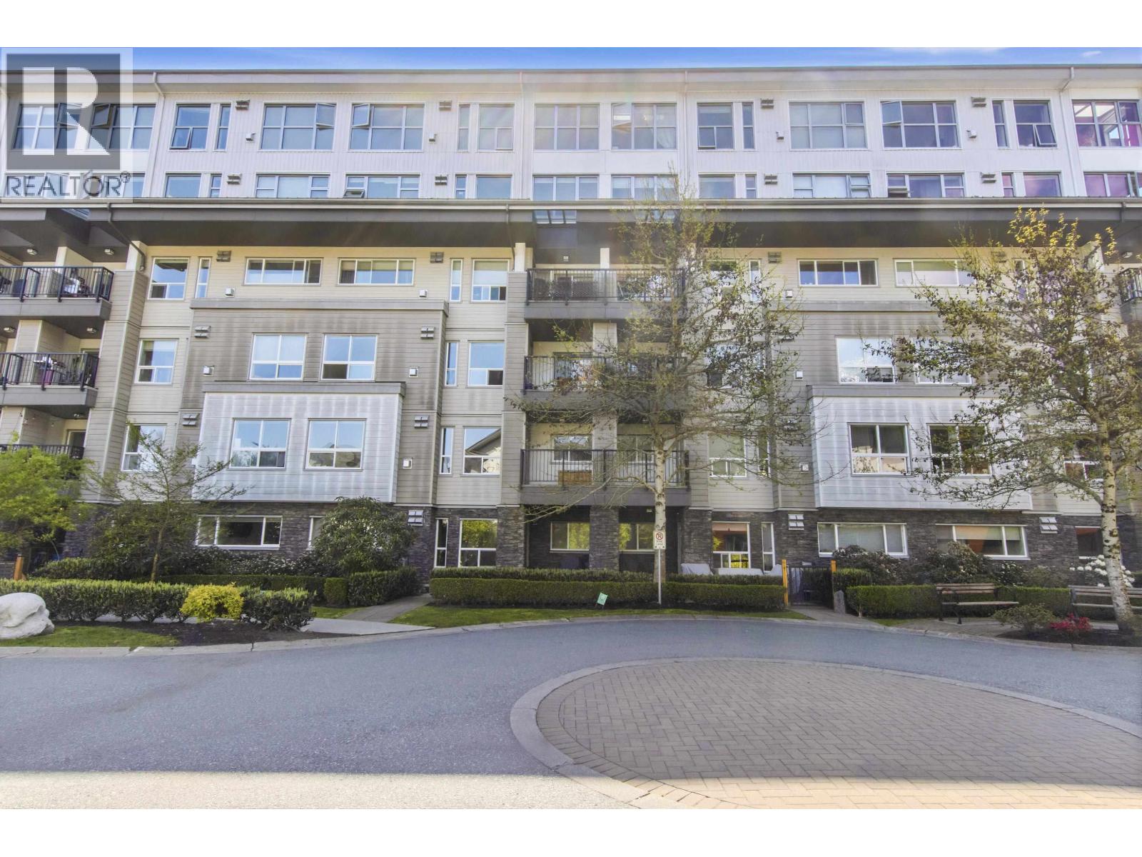 203 1212 Main Street, Squamish, British Columbia  V8B 0A6 - Photo 3 - R3115991