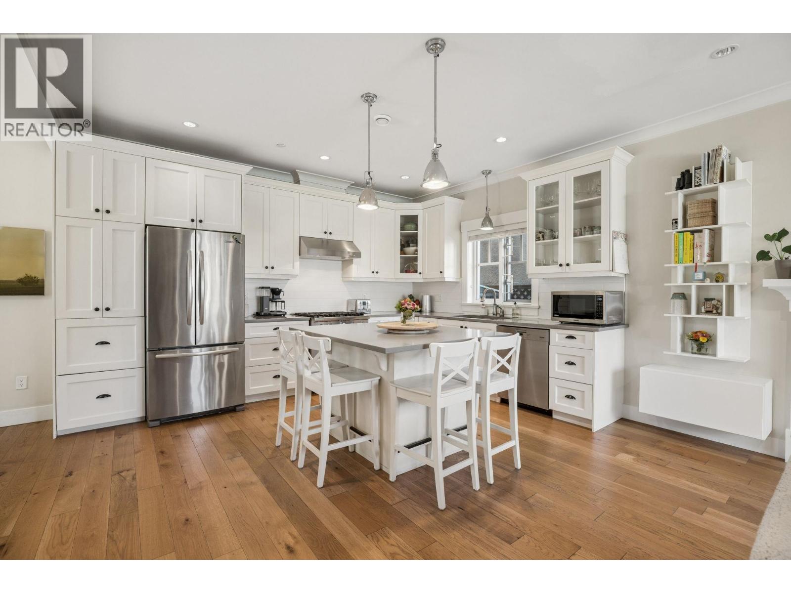 947 E 21st Avenue, Vancouver, British Columbia  V5V 1S4 - Photo 5 - R3116005