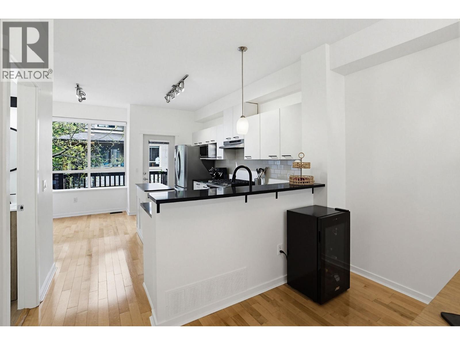 16 100 Klahanie Drive, Port Moody, British Columbia  V3H 5K3 - Photo 11 - R3116025