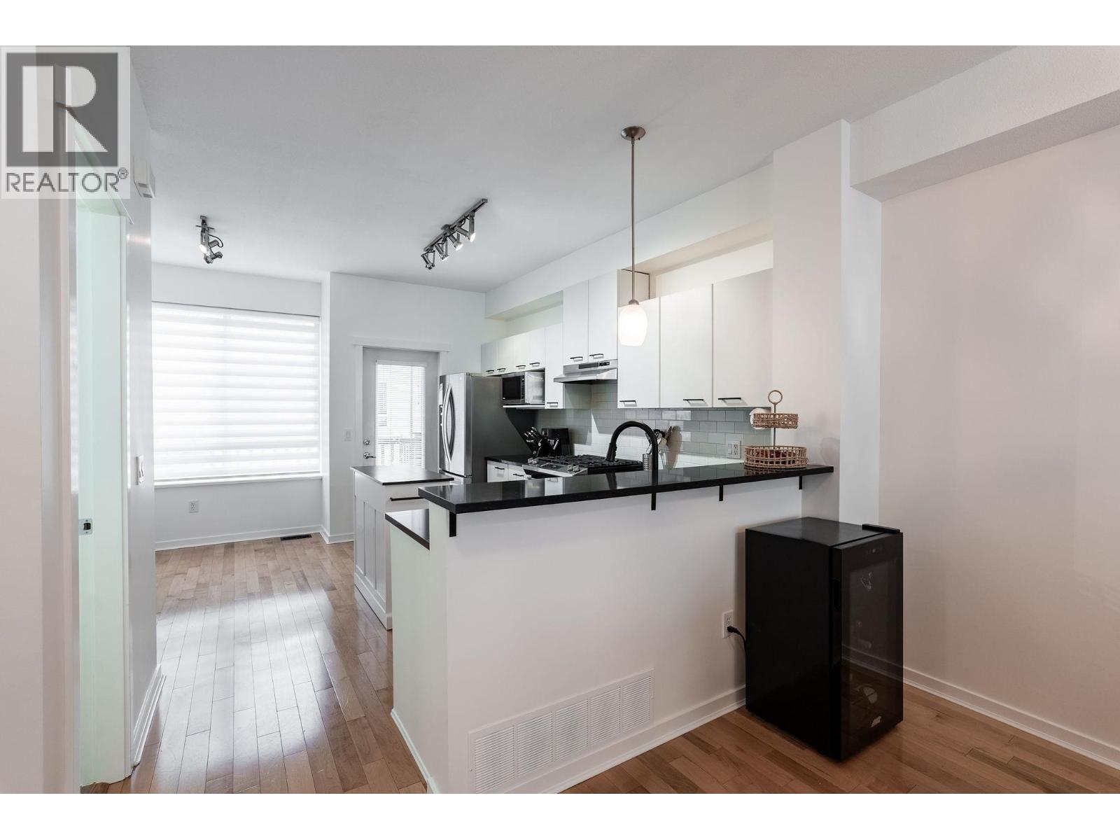 16 100 Klahanie Drive, Port Moody, British Columbia  V3H 5K3 - Photo 12 - R3116025