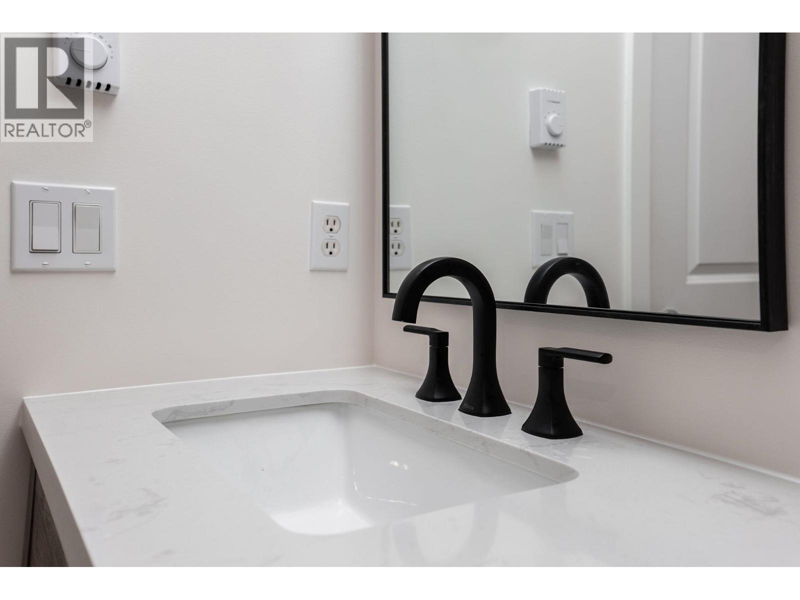 16 100 Klahanie Drive, Port Moody, British Columbia  V3H 5K3 - Photo 28 - R3116025