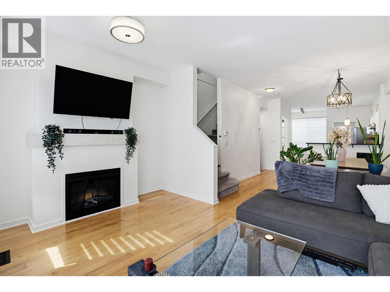 16 100 Klahanie Drive, Port Moody, British Columbia  V3H 5K3 - Photo 8 - R3116025