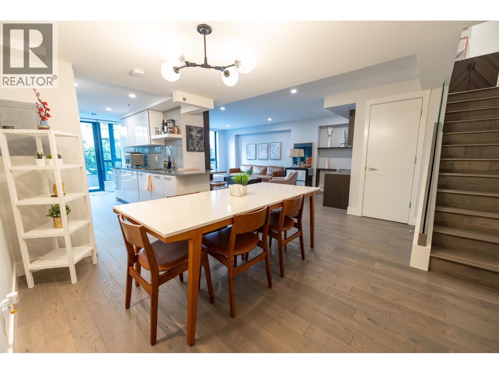 201 289 Drake Street, Vancouver, British Columbia  V6B 5Z5 - Photo 11 - R3116041