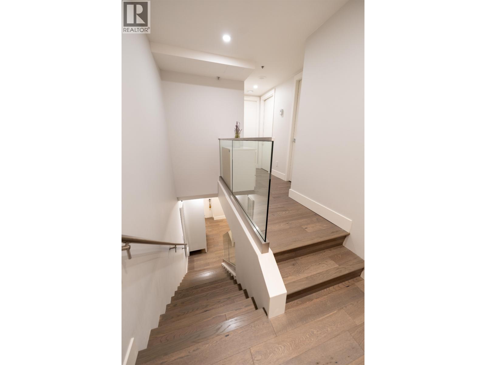 201 289 Drake Street, Vancouver, British Columbia  V6B 5Z5 - Photo 14 - R3116041