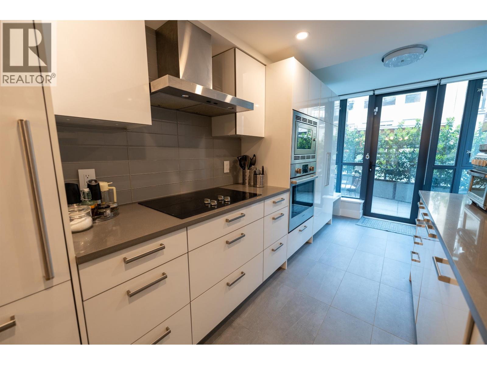 201 289 Drake Street, Vancouver, British Columbia  V6B 5Z5 - Photo 7 - R3116041