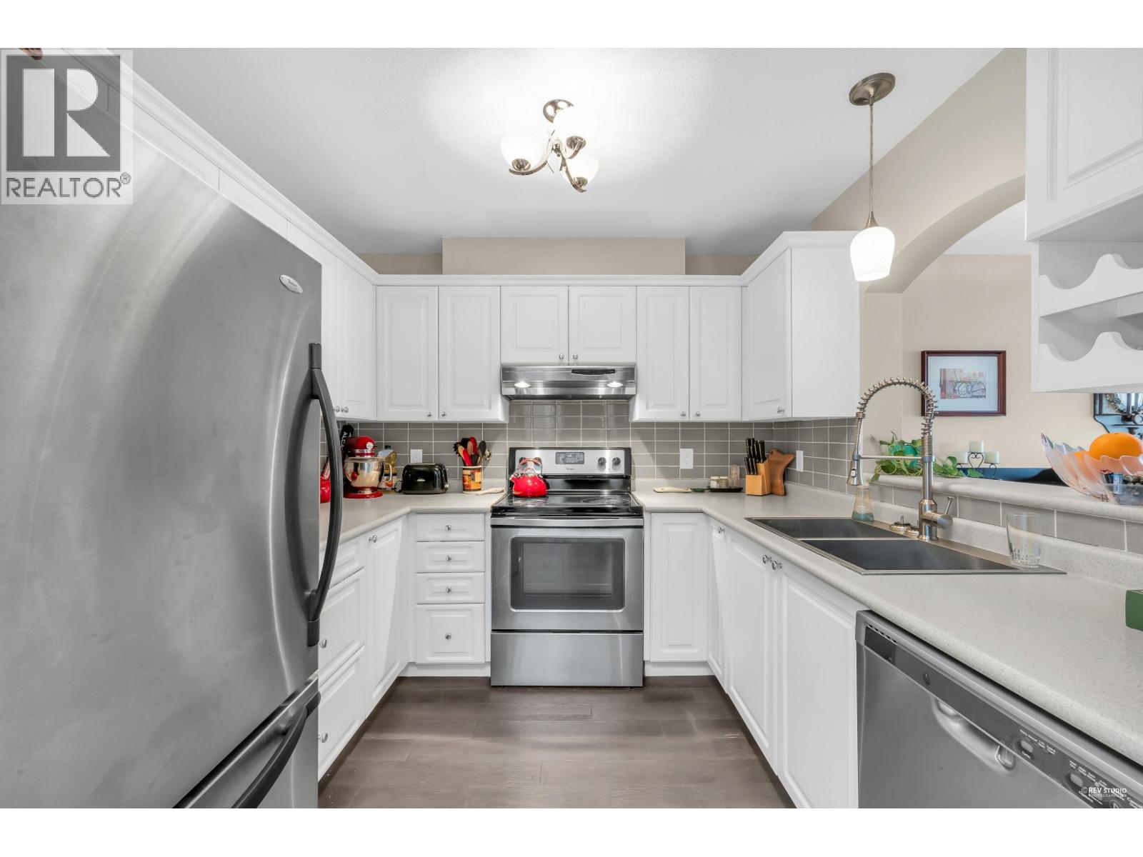 403 2970 Princess Crescent, Coquitlam, British Columbia  V3B 7R5 - Photo 5 - R3116078