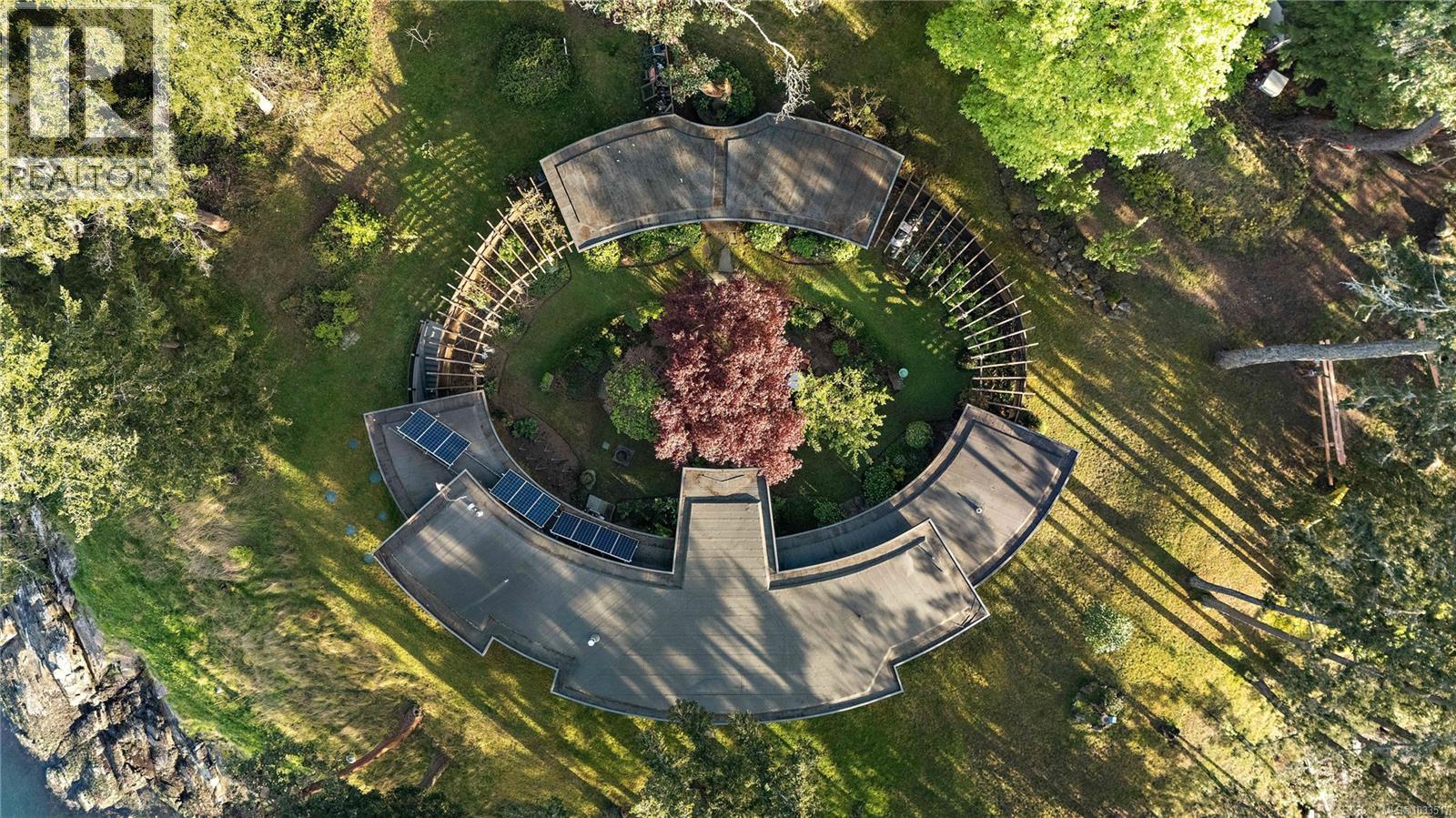 1228 & 1232 Greenleaf Lane, Sidney Island, British Columbia  V8L 5Y9 - Photo 3 - 1033517