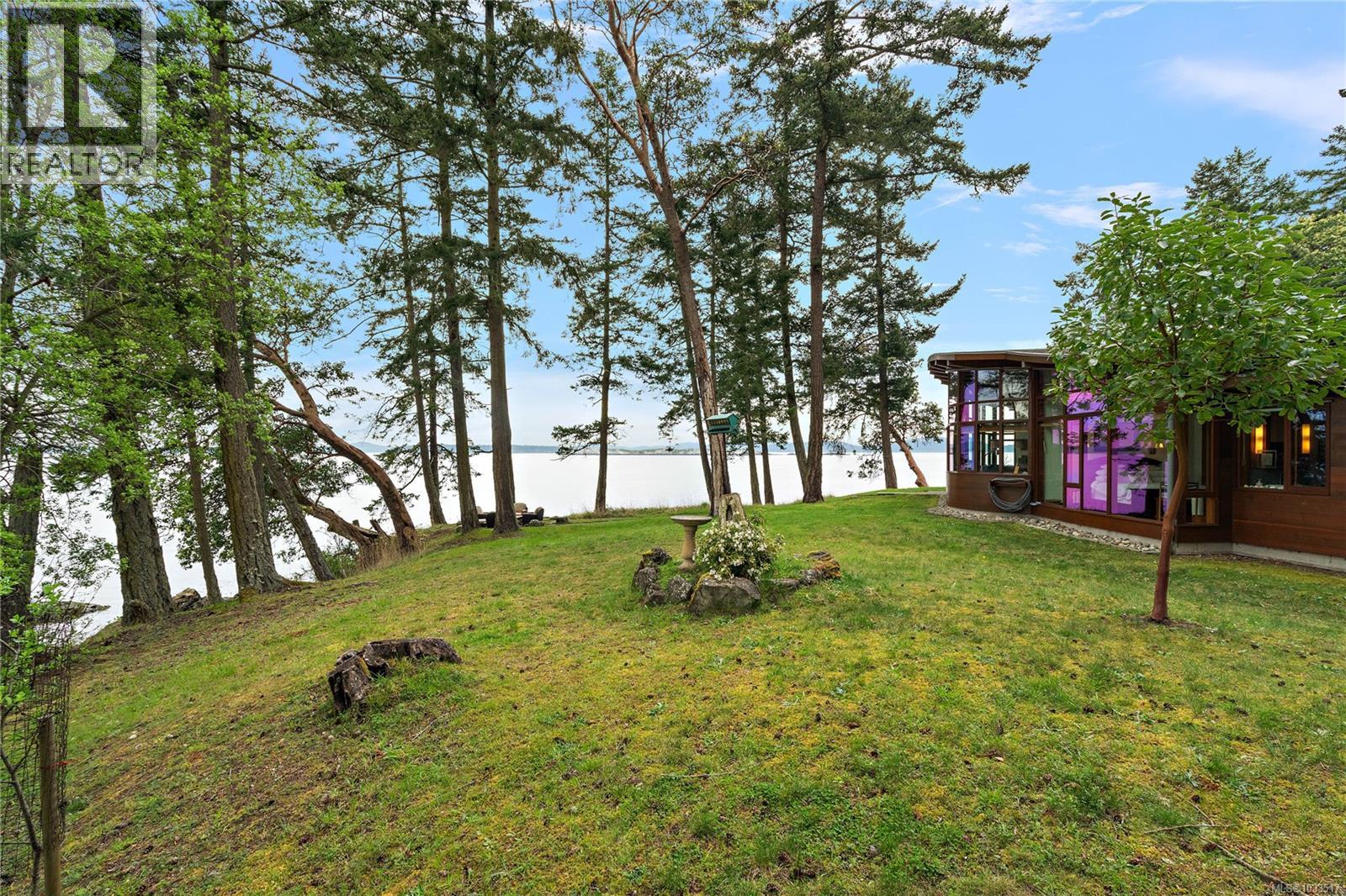 1228 & 1232 Greenleaf Lane, Sidney Island, British Columbia  V8L 5Y9 - Photo 50 - 1033517