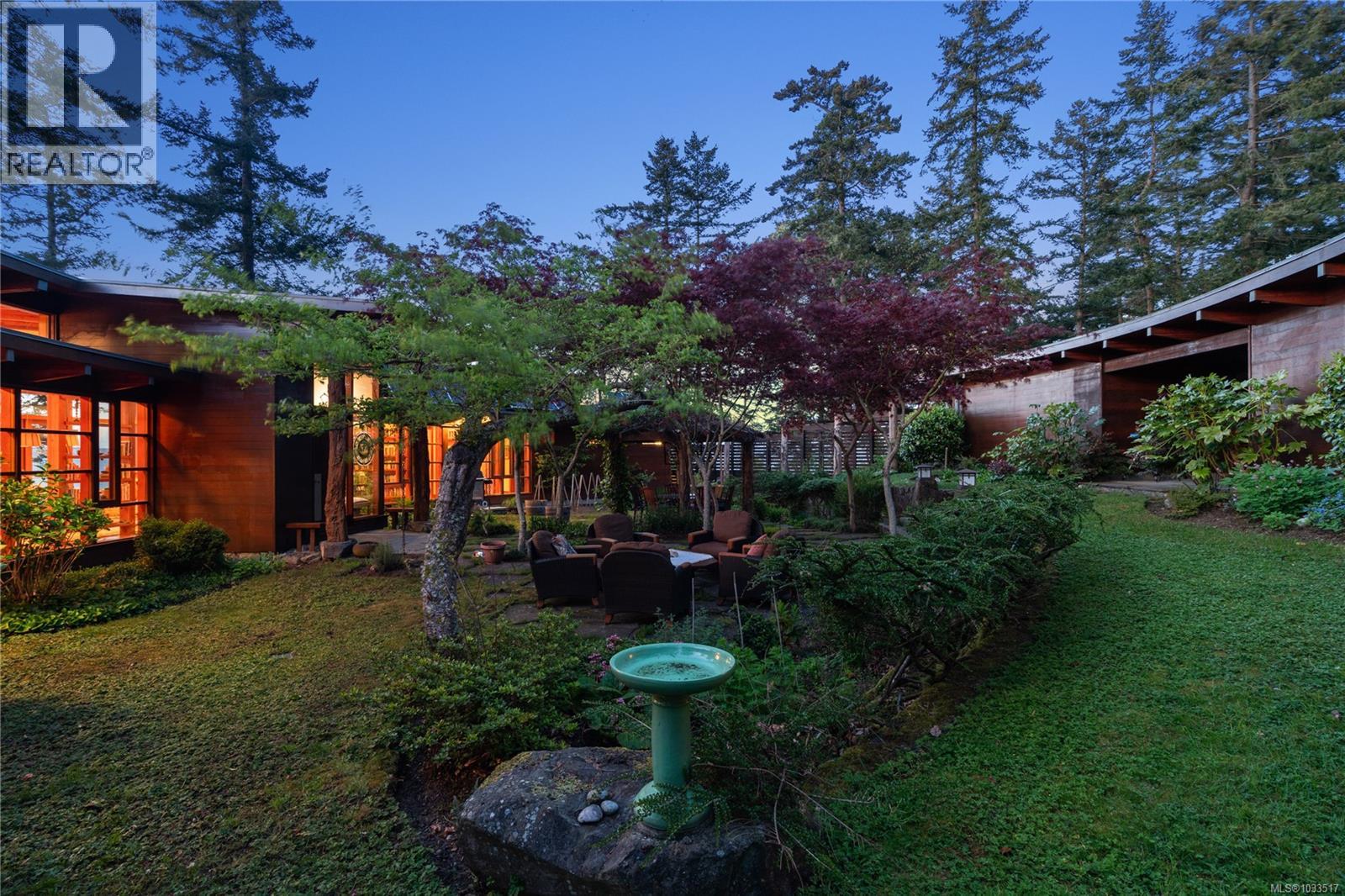 1228 & 1232 Greenleaf Lane, Sidney Island, British Columbia  V8L 5Y9 - Photo 59 - 1033517