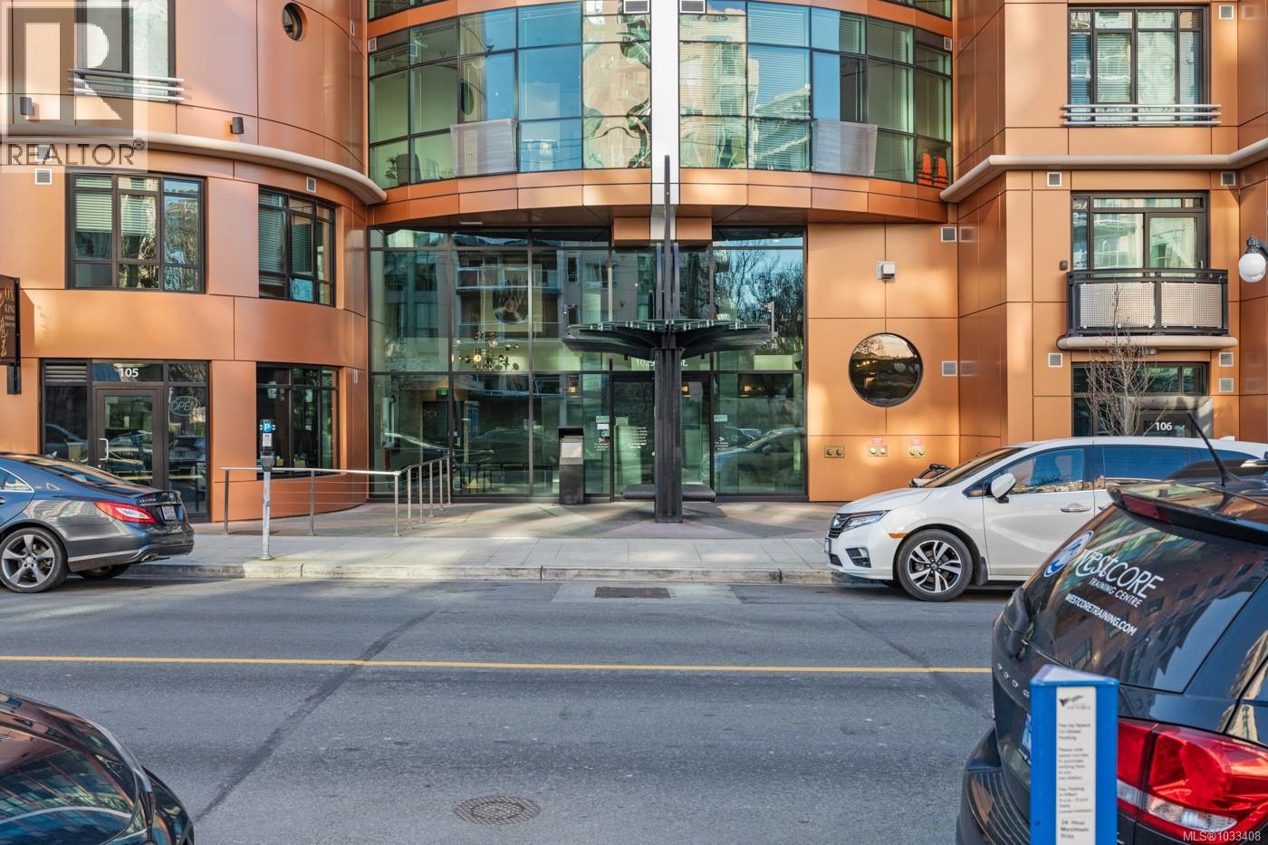 914 1029 View St, Victoria, British Columbia  V8V 0C9 - Photo 3 - 1033408