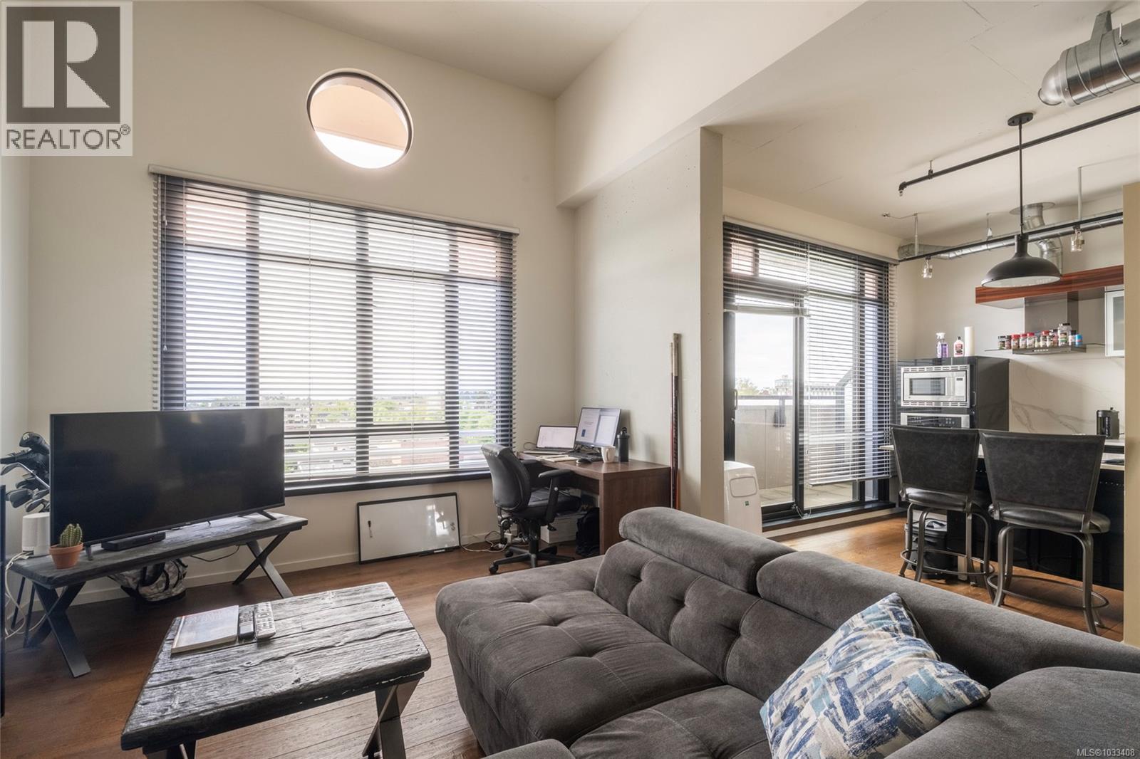 914 1029 View St, Victoria, British Columbia  V8V 0C9 - Photo 5 - 1033408