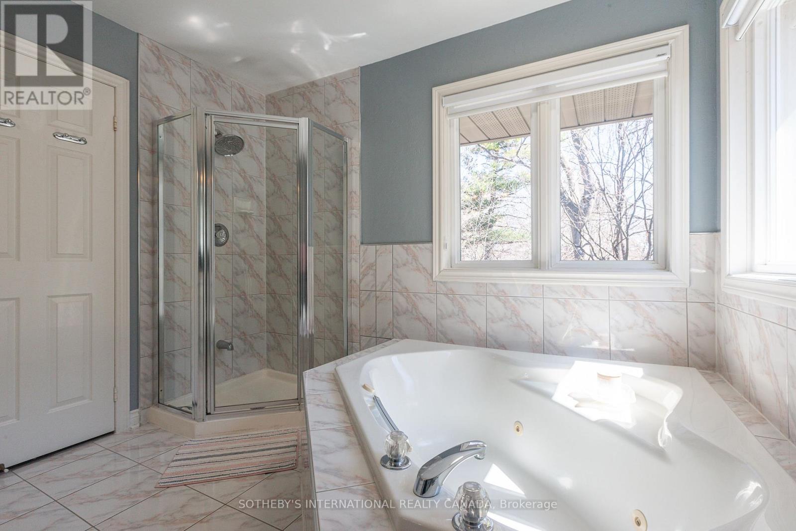 3940 Rolling Valley Drive, Mississauga, Ontario  L5L 5V9 - Photo 33 - W12992202