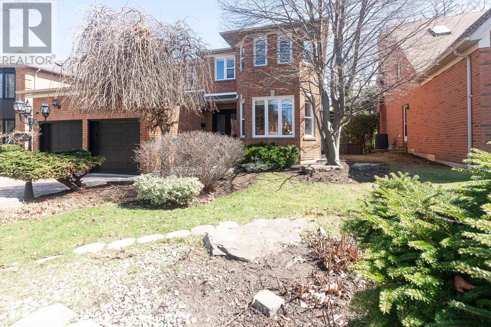 3940 Rolling Valley Drive, Mississauga, Ontario  L5L 5V9 - Photo 6 - W12992202