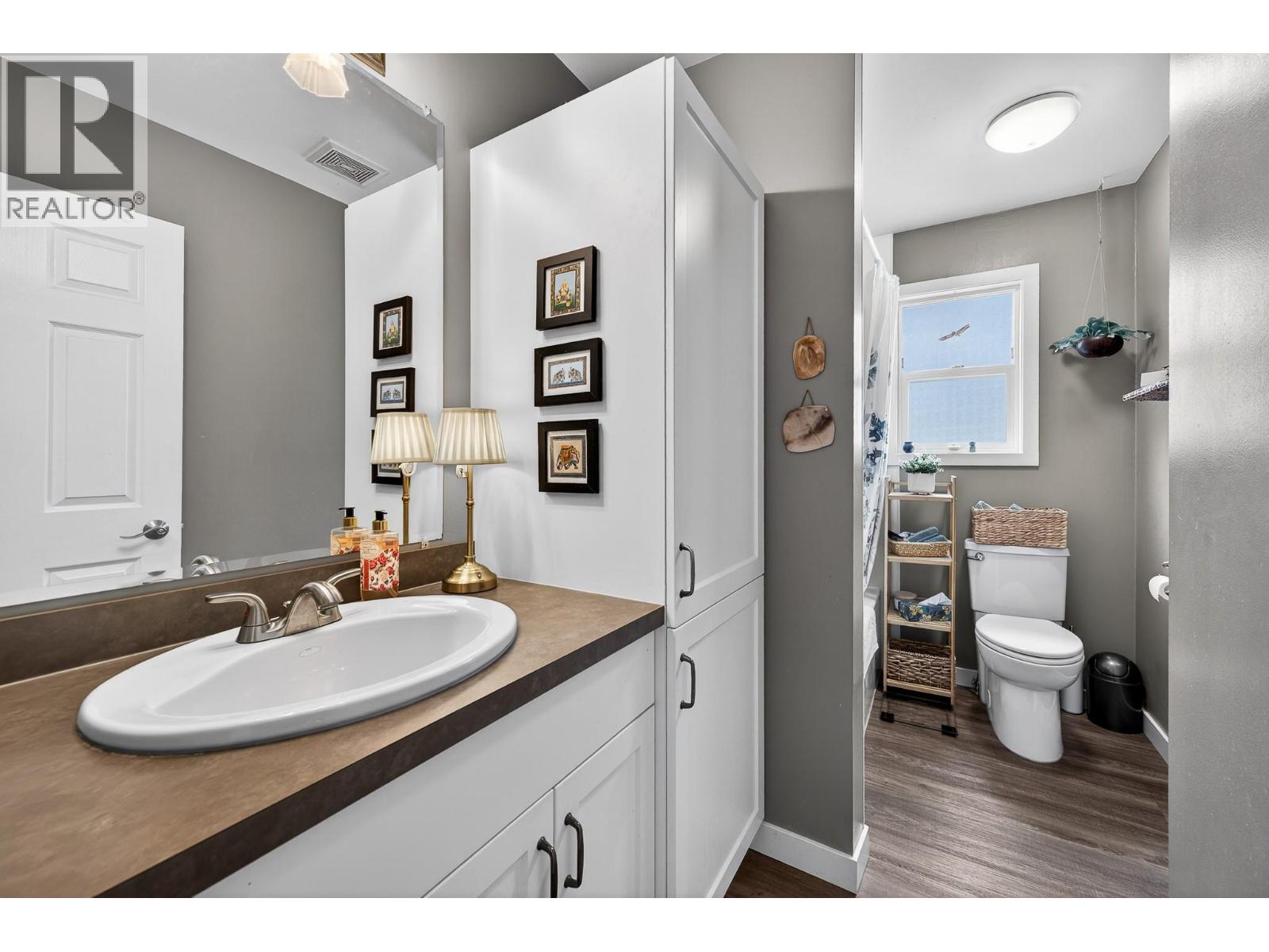 696 Lombard Street, Kamloops, British Columbia  V2C 6W5 - Photo 18 - 10384952