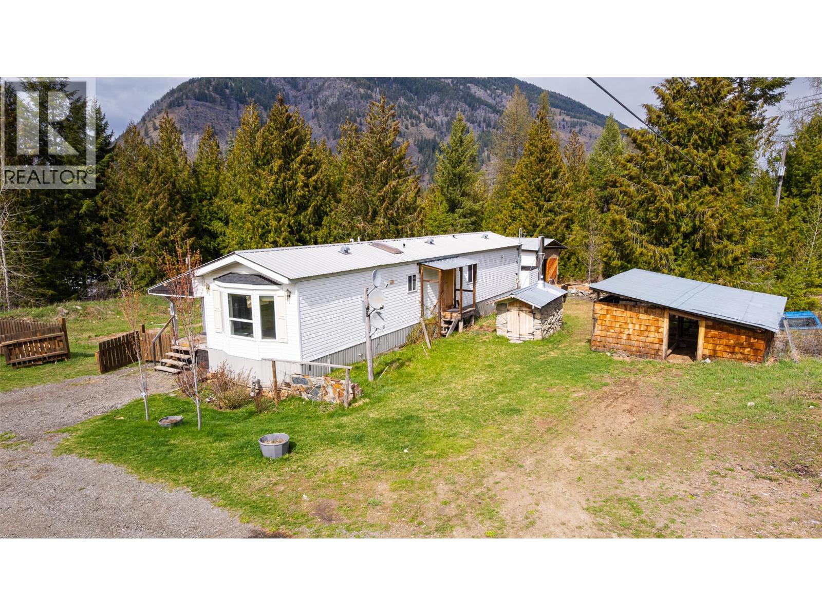 420 Macleod Street, Kitchener, British Columbia  V0B 1W1 - Photo 23 - 10384921